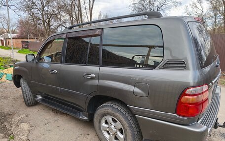 Toyota Land Cruiser 100 рестайлинг 2, 2001 год, 1 600 000 рублей, 5 фотография