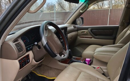 Toyota Land Cruiser 100 рестайлинг 2, 2001 год, 1 600 000 рублей, 6 фотография