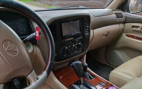 Toyota Land Cruiser 100 рестайлинг 2, 2001 год, 1 600 000 рублей, 8 фотография