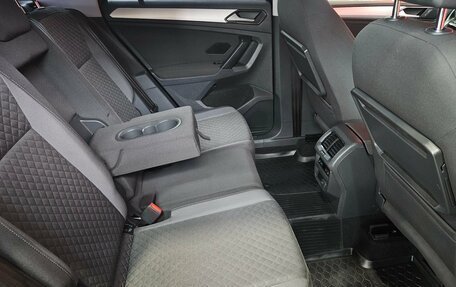 Volkswagen Tiguan II, 2017 год, 2 045 000 рублей, 13 фотография