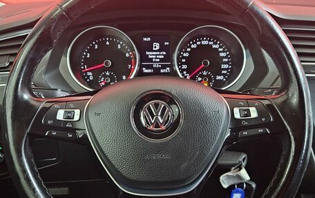 Volkswagen Tiguan II, 2017 год, 2 045 000 рублей, 11 фотография