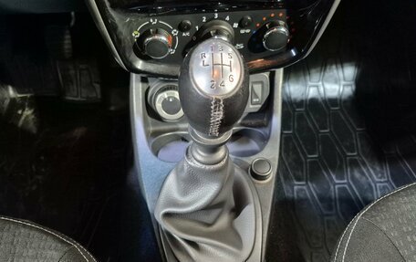 Nissan Terrano III, 2018 год, 1 210 000 рублей, 16 фотография