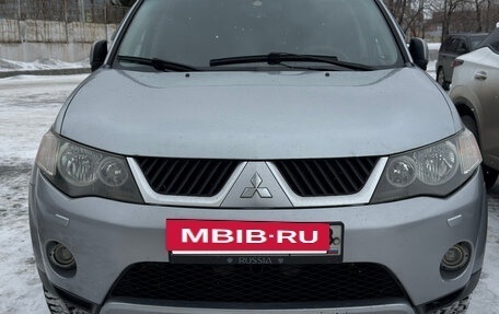 Mitsubishi Outlander III рестайлинг 3, 2007 год, 1 050 000 рублей, 7 фотография
