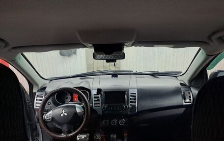 Mitsubishi Outlander III рестайлинг 3, 2007 год, 1 050 000 рублей, 13 фотография