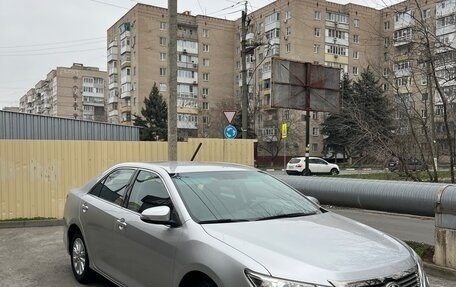 Toyota Camry, 2013 год, 2 800 000 рублей, 2 фотография