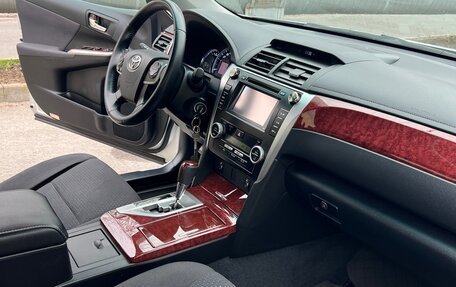 Toyota Camry, 2013 год, 2 800 000 рублей, 17 фотография