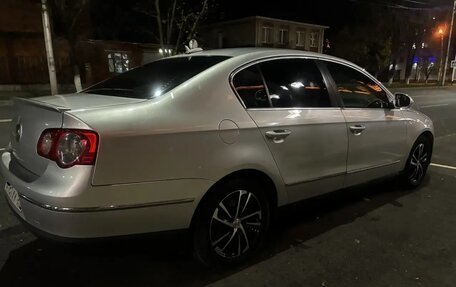 Volkswagen Passat B6, 2005 год, 590 000 рублей, 5 фотография