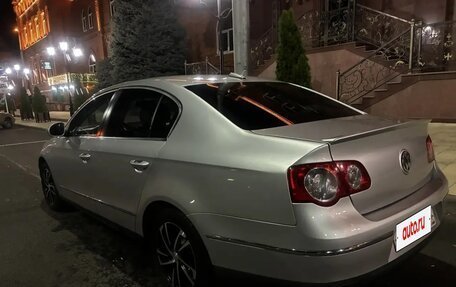 Volkswagen Passat B6, 2005 год, 590 000 рублей, 4 фотография