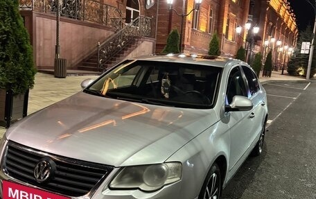 Volkswagen Passat B6, 2005 год, 590 000 рублей, 11 фотография