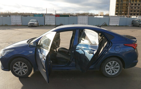 Hyundai Solaris II рестайлинг, 2022 год, 1 950 000 рублей, 6 фотография