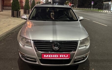 Volkswagen Passat B6, 2005 год, 590 000 рублей, 10 фотография