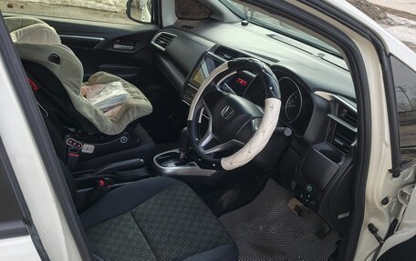 Honda Fit III, 2017 год, 1 050 000 рублей, 9 фотография