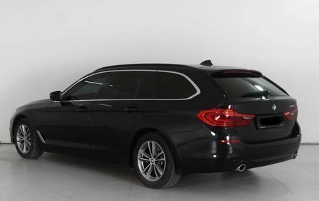 BMW 5 серия, 2020 год, 3 300 000 рублей, 4 фотография