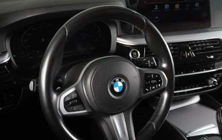 BMW 5 серия, 2020 год, 3 300 000 рублей, 9 фотография