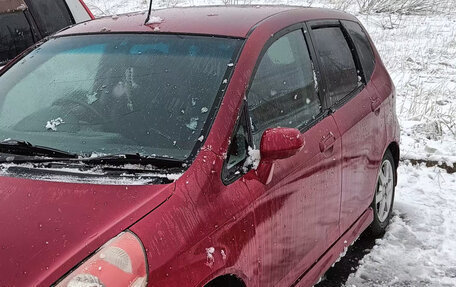 Honda Fit III, 2001 год, 250 000 рублей, 2 фотография