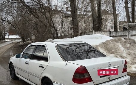 Mercedes-Benz C-Класс, 1994 год, 240 000 рублей, 5 фотография