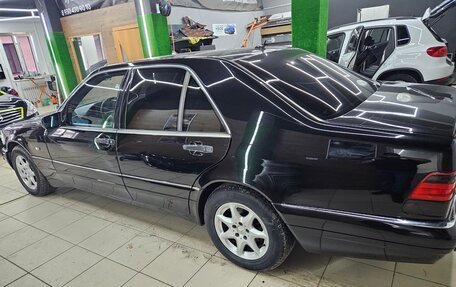 Mercedes-Benz S-Класс, 1998 год, 2 000 000 рублей, 17 фотография
