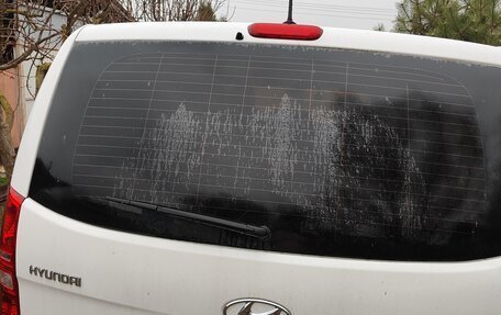 Hyundai H-1 II рестайлинг, 2018 год, 2 400 000 рублей, 6 фотография