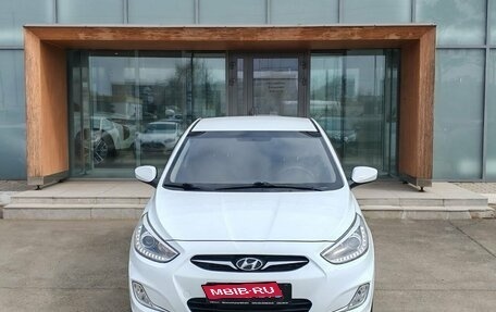 Hyundai Solaris II рестайлинг, 2013 год, 830 000 рублей, 2 фотография