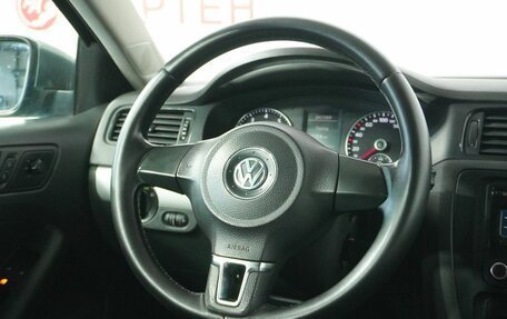 Volkswagen Jetta VI, 2012 год, 890 000 рублей, 16 фотография