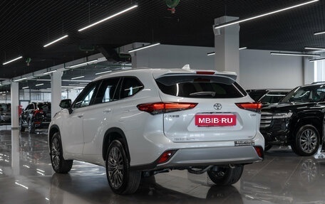 Toyota Highlander, 2026 год, 5 850 000 рублей, 4 фотография