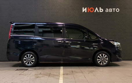 Toyota Esquire I, 2019 год, 2 690 000 рублей, 4 фотография