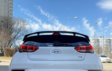 Hyundai Veloster II, 2021 год, 3 500 000 рублей, 10 фотография