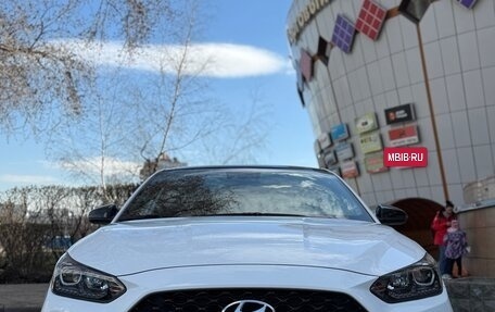 Hyundai Veloster II, 2021 год, 3 500 000 рублей, 4 фотография