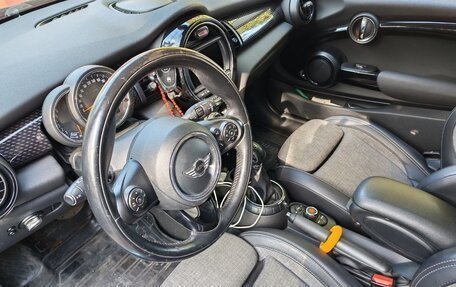 MINI Hatch, 2016 год, 1 980 000 рублей, 4 фотография