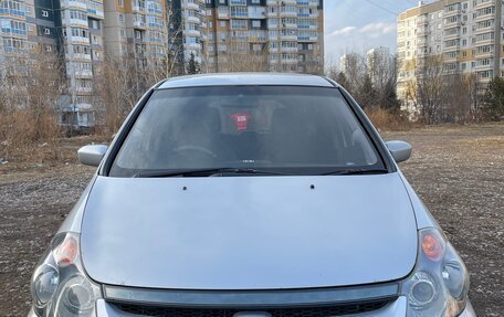 Honda Stream I рестайлинг, 2003 год, 685 000 рублей, 11 фотография