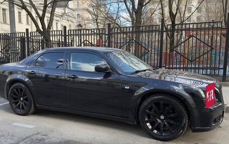 Chrysler 300C II, 2004 год, 1 180 000 рублей, 2 фотография