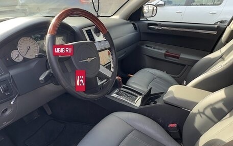 Chrysler 300C II, 2004 год, 1 180 000 рублей, 6 фотография