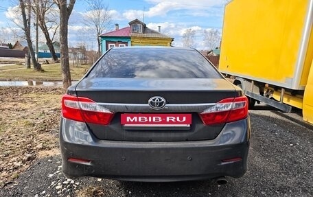 Toyota Camry, 2011 год, 1 350 000 рублей, 5 фотография