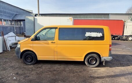 Volkswagen Transporter T5 рестайлинг, 2003 год, 700 000 рублей, 3 фотография
