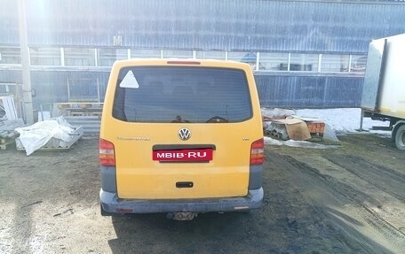 Volkswagen Transporter T5 рестайлинг, 2003 год, 700 000 рублей, 4 фотография