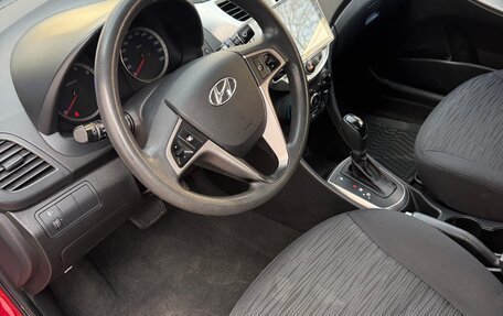 Hyundai Solaris II рестайлинг, 2015 год, 770 000 рублей, 9 фотография