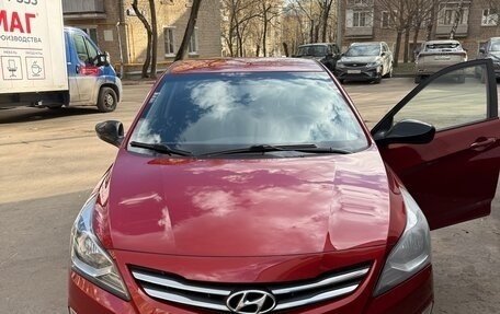 Hyundai Solaris II рестайлинг, 2015 год, 770 000 рублей, 11 фотография
