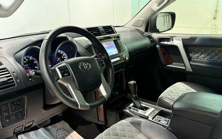 Toyota Land Cruiser Prado 150 рестайлинг 2, 2014 год, 3 410 000 рублей, 6 фотография