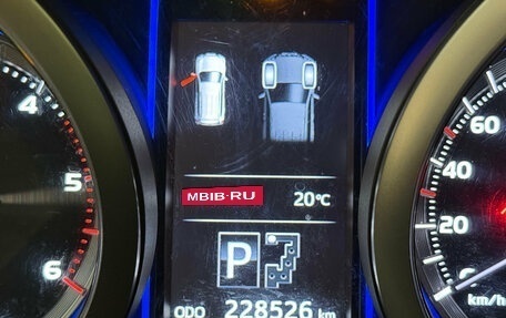 Toyota Land Cruiser Prado 150 рестайлинг 2, 2014 год, 3 410 000 рублей, 9 фотография