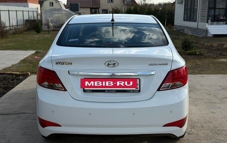 Hyundai Solaris II рестайлинг, 2015 год, 1 300 000 рублей, 5 фотография