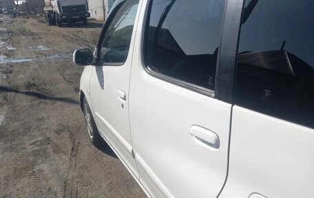 Toyota FunCargo, 2004 год, 419 000 рублей, 6 фотография