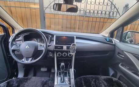 Mitsubishi Xpander, 2022 год, 2 050 000 рублей, 7 фотография