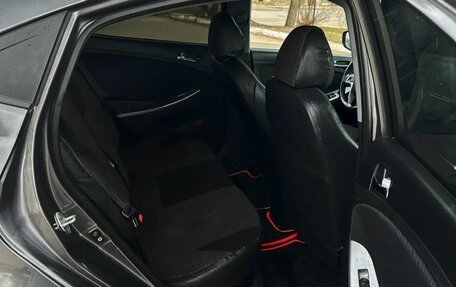 Hyundai Solaris II рестайлинг, 2011 год, 799 999 рублей, 11 фотография