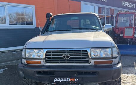 Toyota Land Cruiser 80 рестайлинг, 1997 год, 1 700 000 рублей, 2 фотография