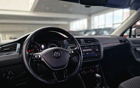 Volkswagen Tiguan II, 2017 год, 2 390 000 рублей, 9 фотография