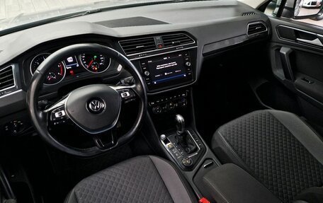 Volkswagen Tiguan II, 2017 год, 2 390 000 рублей, 11 фотография