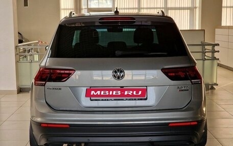 Volkswagen Tiguan II, 2017 год, 2 390 000 рублей, 6 фотография