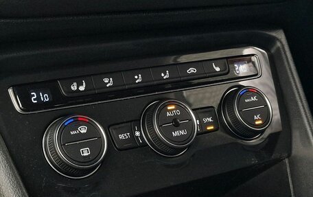 Volkswagen Tiguan II, 2017 год, 2 390 000 рублей, 21 фотография