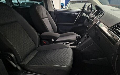 Volkswagen Tiguan II, 2017 год, 2 390 000 рублей, 23 фотография