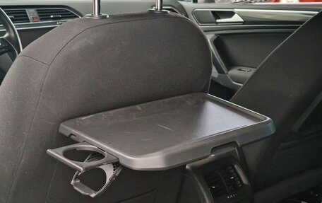 Volkswagen Tiguan II, 2017 год, 2 390 000 рублей, 28 фотография